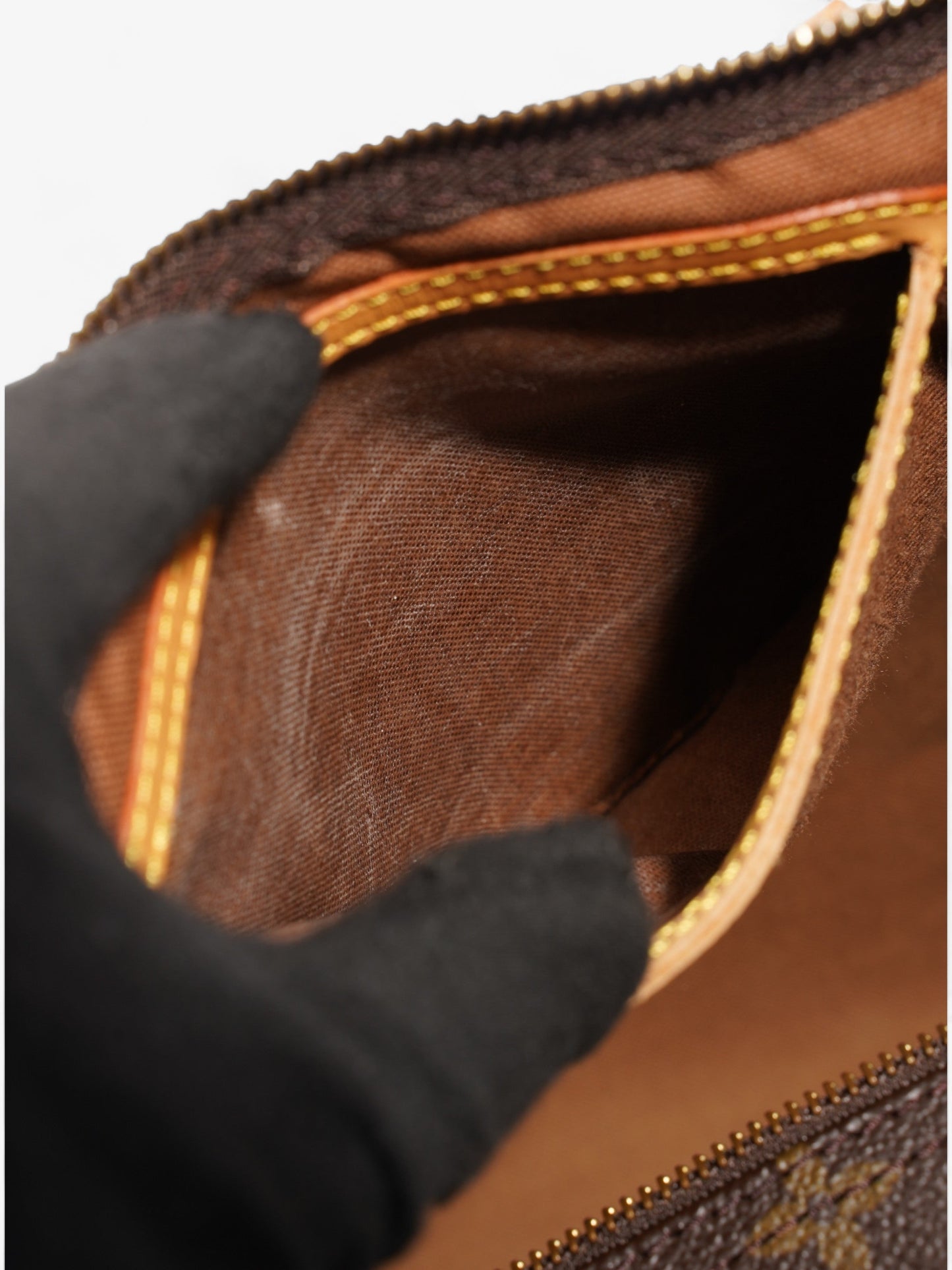 Louis Vuitton Speedy Monogram Coated Canvas 40