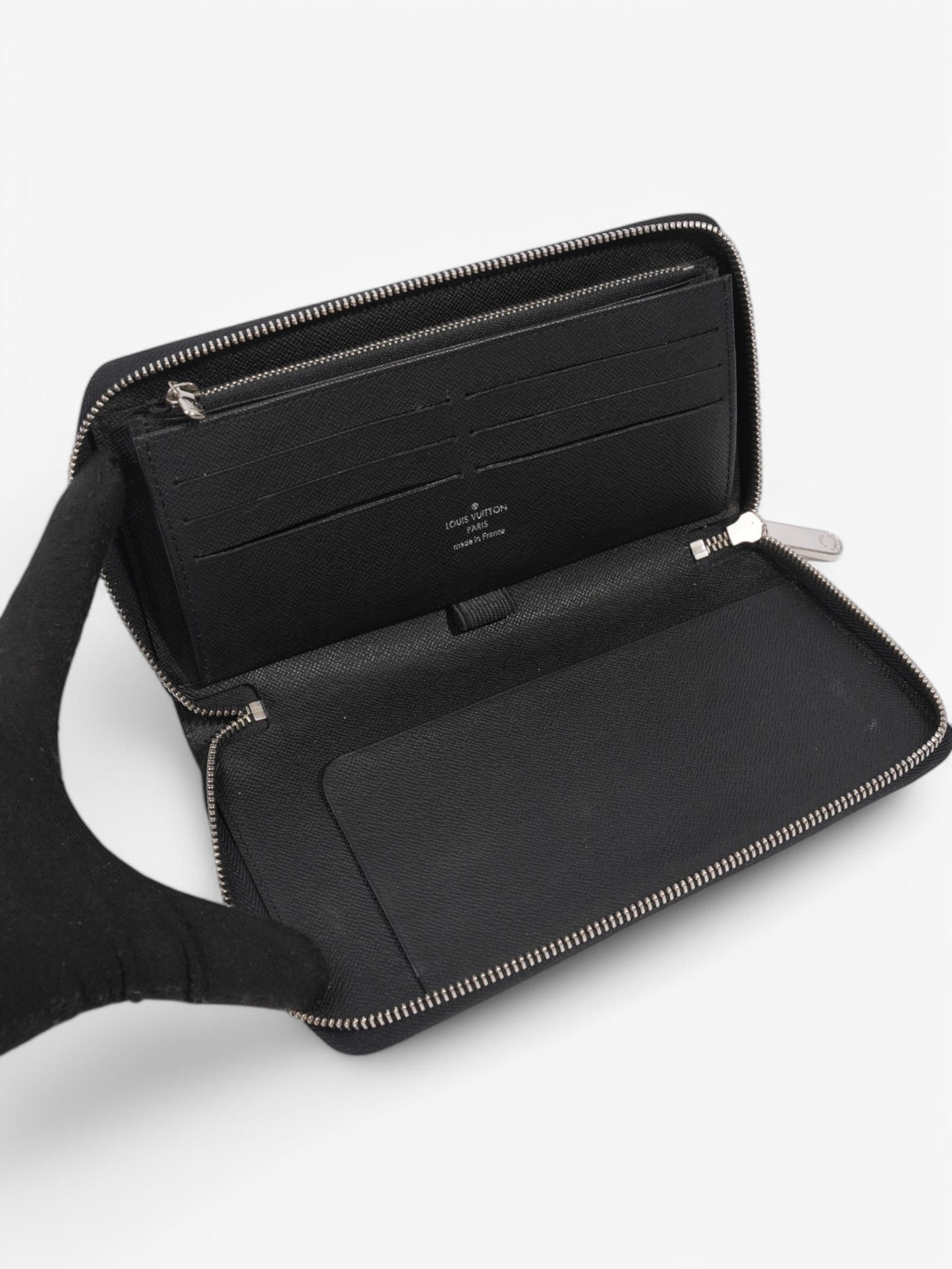Louis Vuitton Zippy Wallet Black Epi Leather