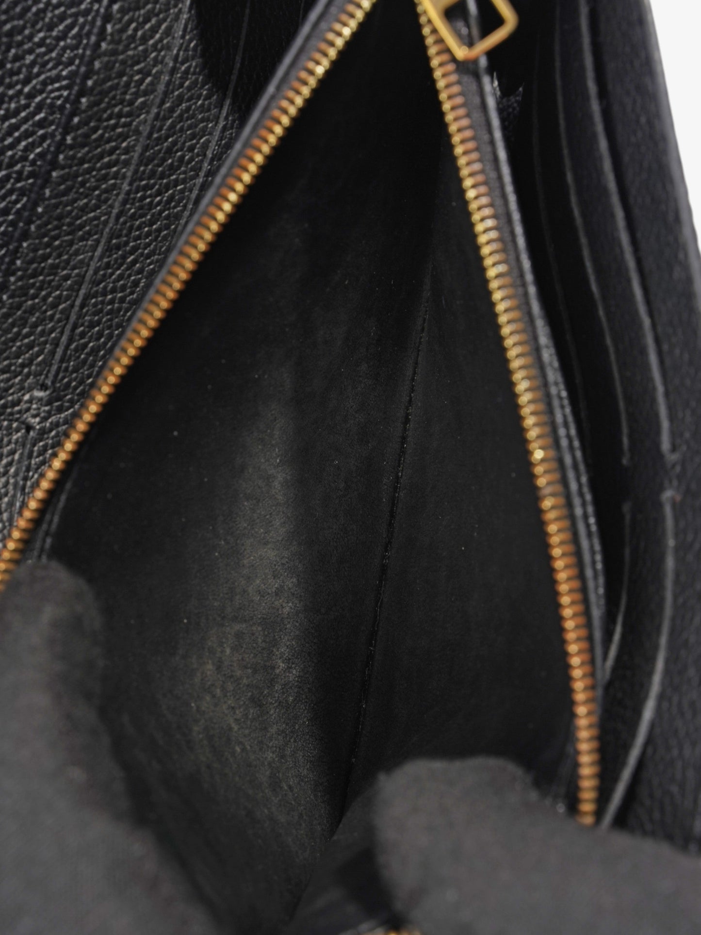 Louis Vuitton Sarah Wallet Black Empreinte Leather