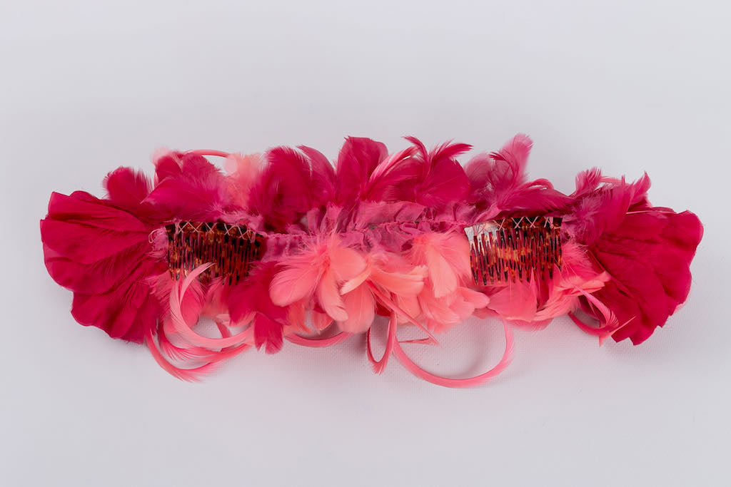 Accessoire de tÃƒÆ’Ã‚Âªte rose Yves Saint Laurent (AttribuÃƒÆ’Ã‚Â© ÃƒÆ’Ã‚Â )