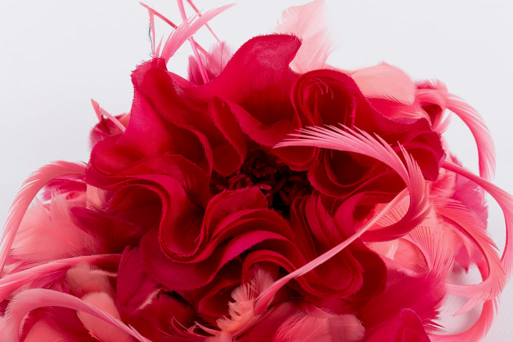 Accessoire de tÃƒÆ’Ã‚Âªte rose Yves Saint Laurent (AttribuÃƒÆ’Ã‚Â© ÃƒÆ’Ã‚Â )
