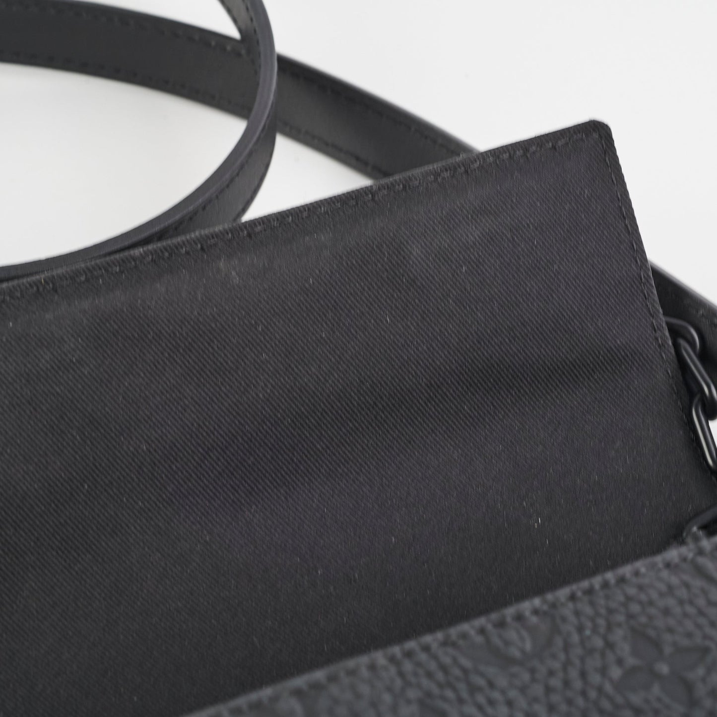 Louis Vuitton Steamer Woc Black