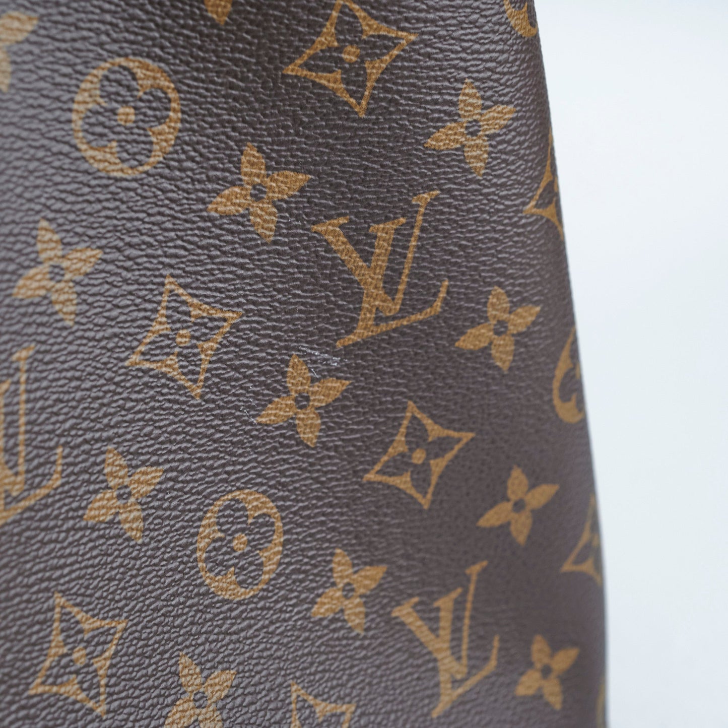 Louis Vuitton Neo Noe Monogram Black