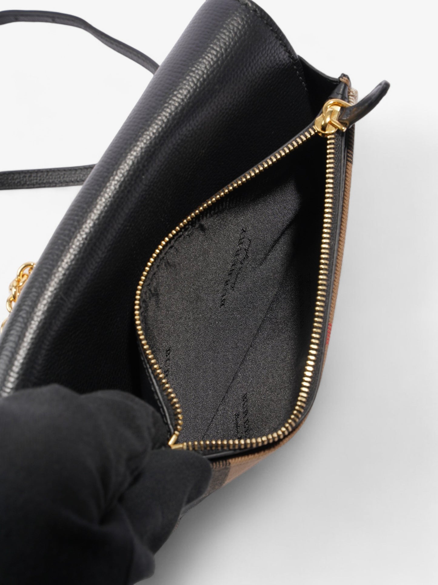 Burberry Hampshire Chain Wallet House Check / Black Leather