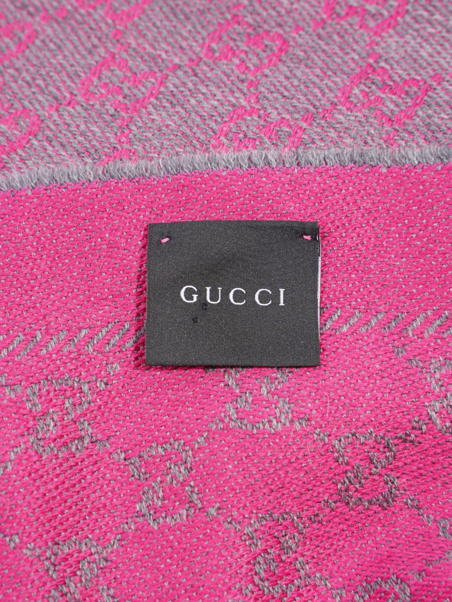 Gucci GG Fringe Scarf GG Pink / Grey Wool