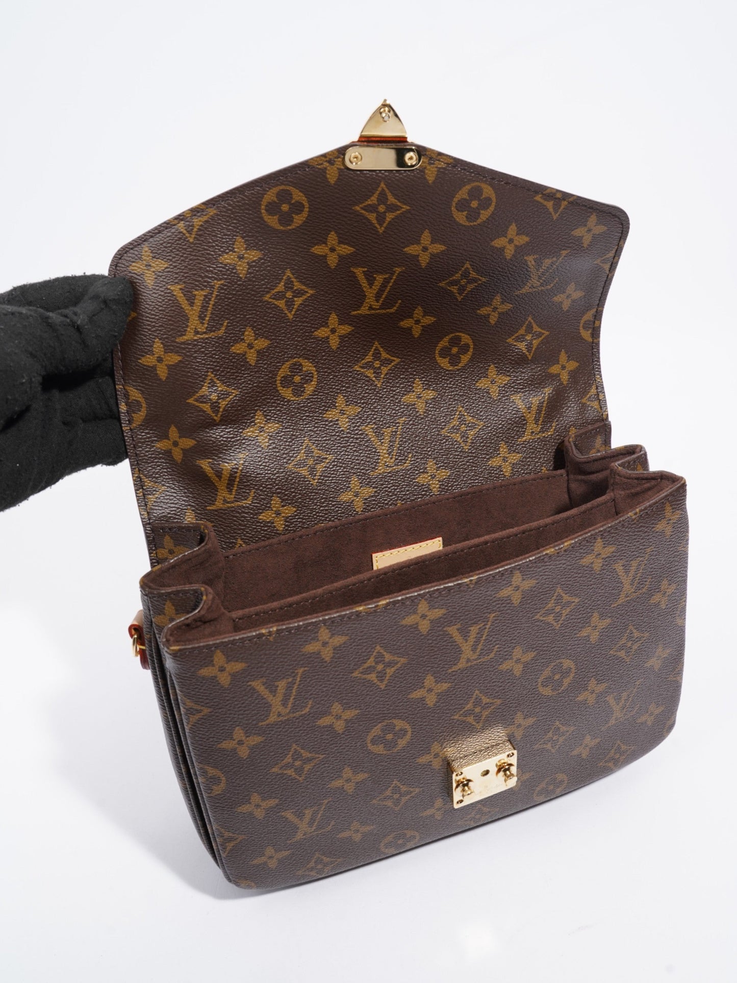 Louis Vuitton Pochette Metis Monogram Coated Canvas