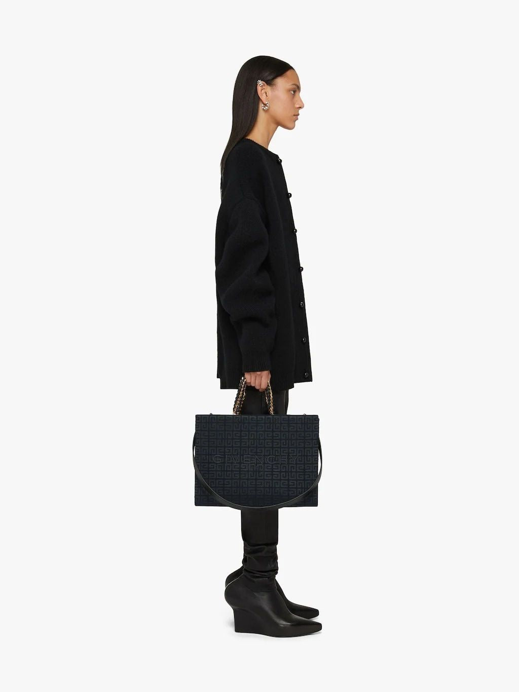 BLACK M TOTE MONOGRAM GOLD CHAIN
