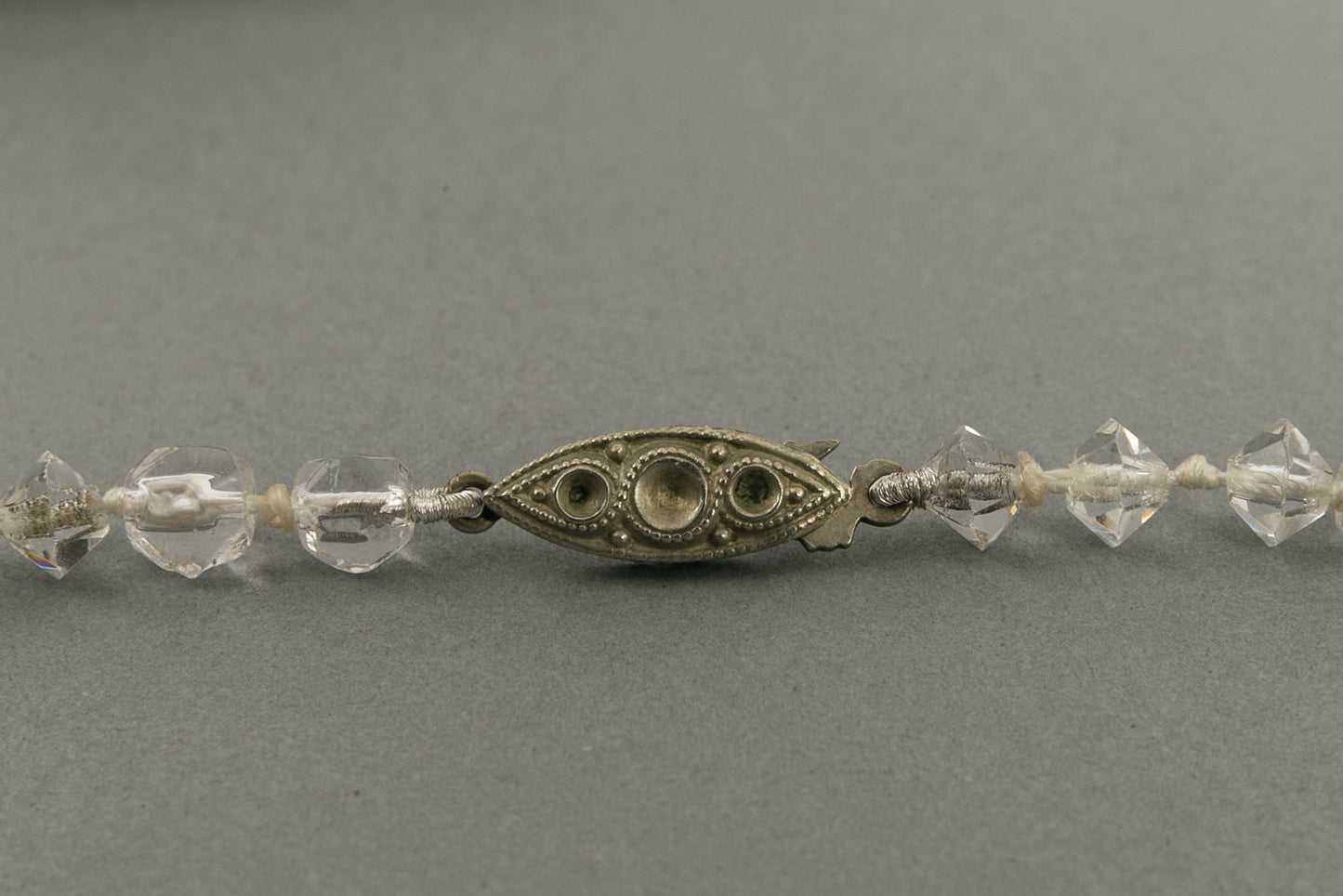 Collier de boules strassÃƒÆ’Ã‚Â©es ancien