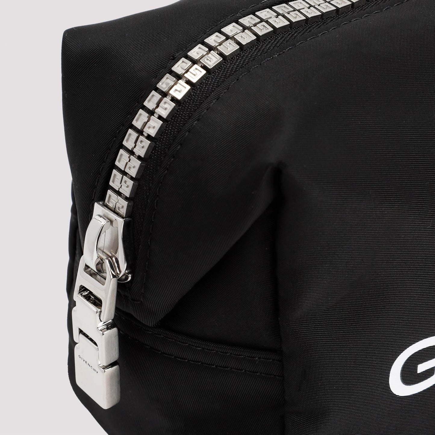 G-ZIP TOILET POUCH