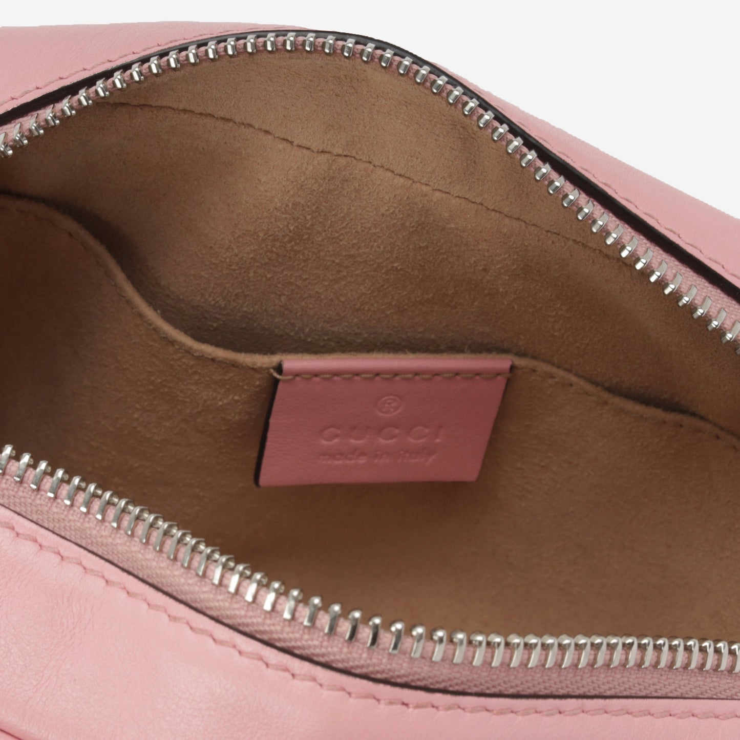 Gucci GG Marmont Matelass茅 Mini