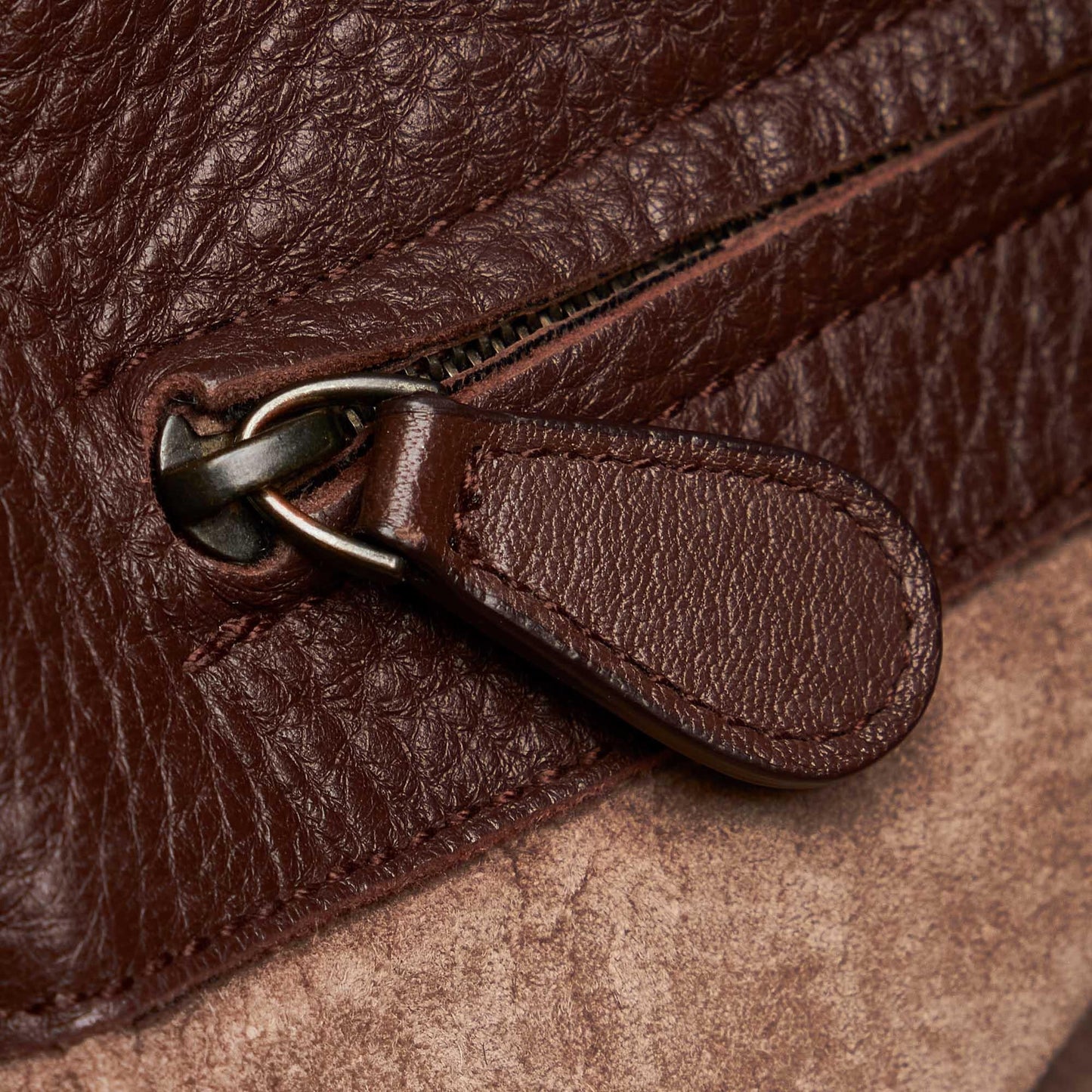Bottega Veneta Baseball Leather Hobo Bag (SHG-22963)