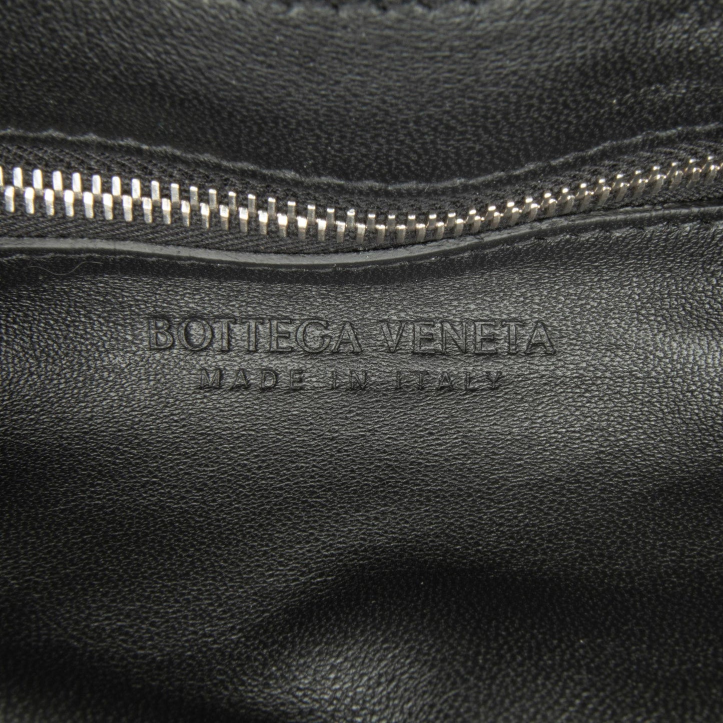 Bottega Veneta Calfskin Intrecciato Padded Chain Cassette Satchel (SHG-535Auh)