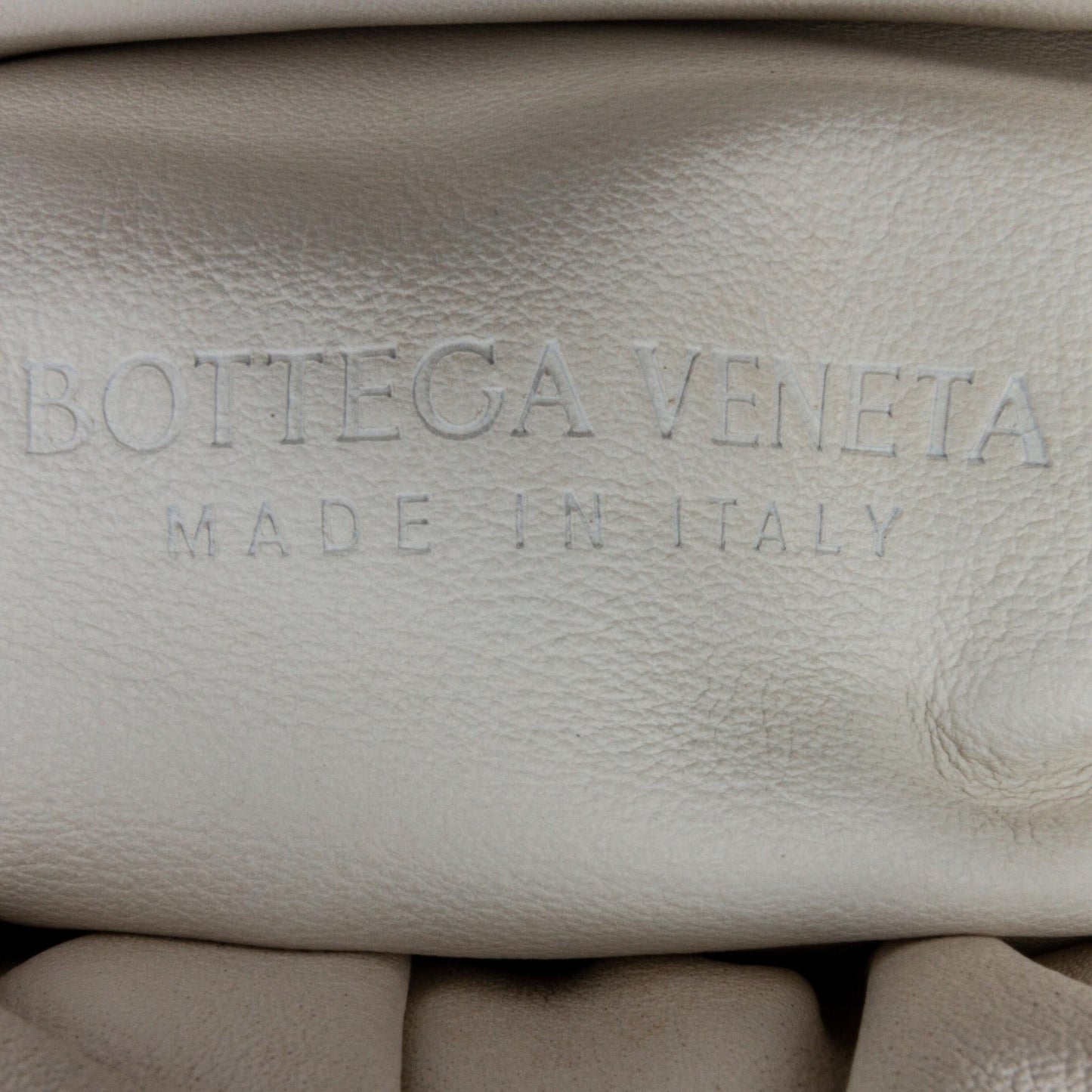 Bottega Veneta Chain Pouch (SHG-fqBO7Z)