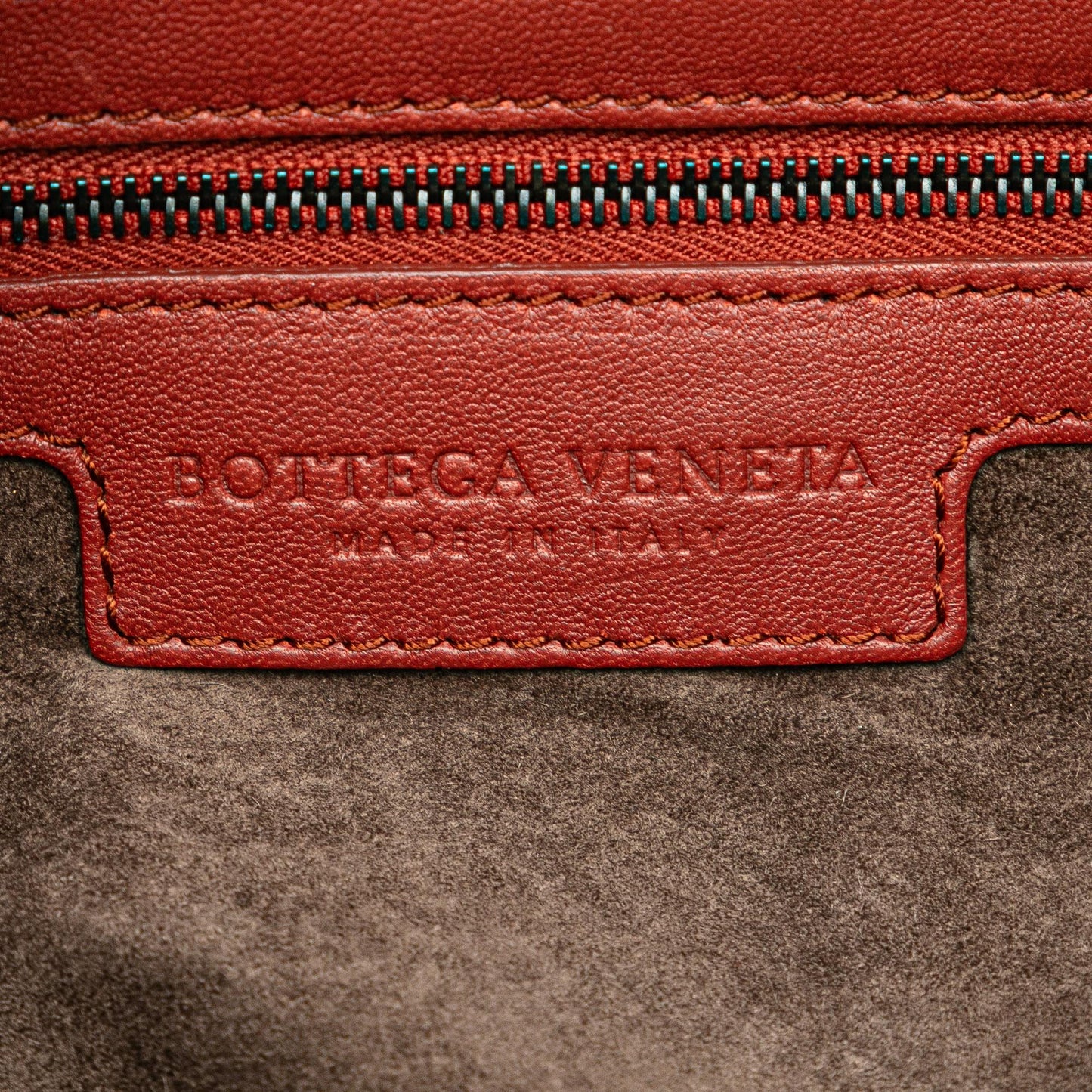 Bottega Veneta Intrecciato Belly Hobo Bag (SHG-TZBKMC)