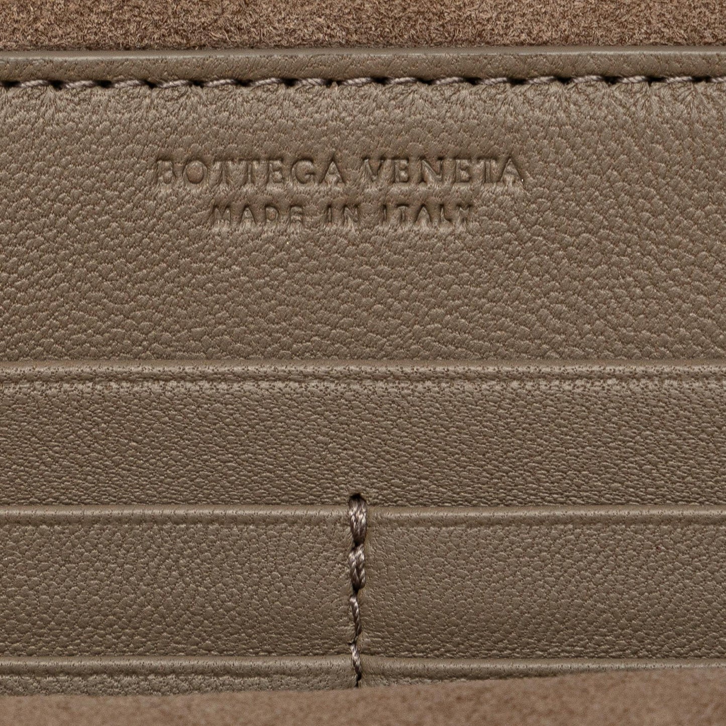 Bottega Veneta Intrecciato Nappa Biletto Wallet on Chain (SHG-dOzzWj)