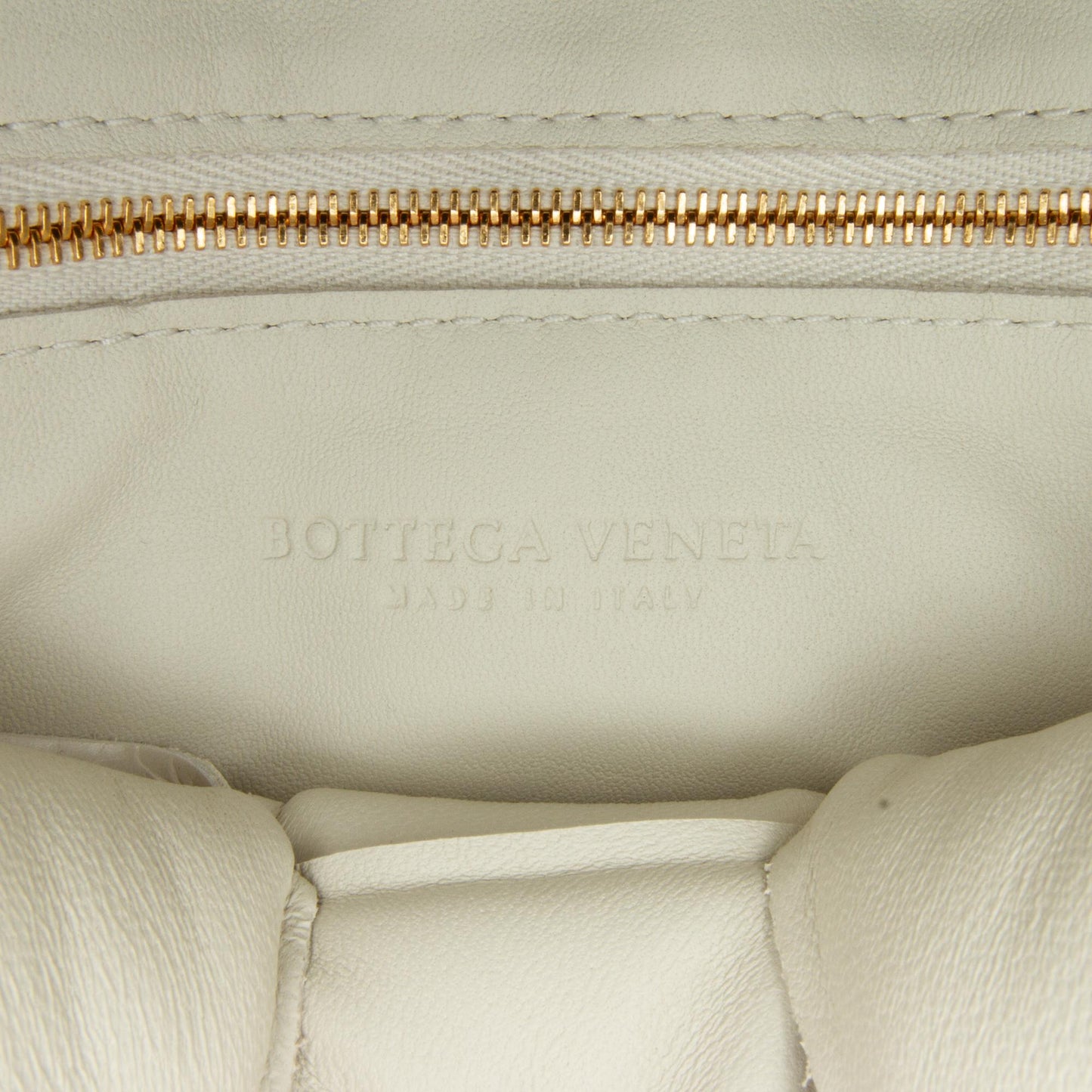 Bottega Veneta Intrecciato Padded Cassette (SHG-7kHipk)