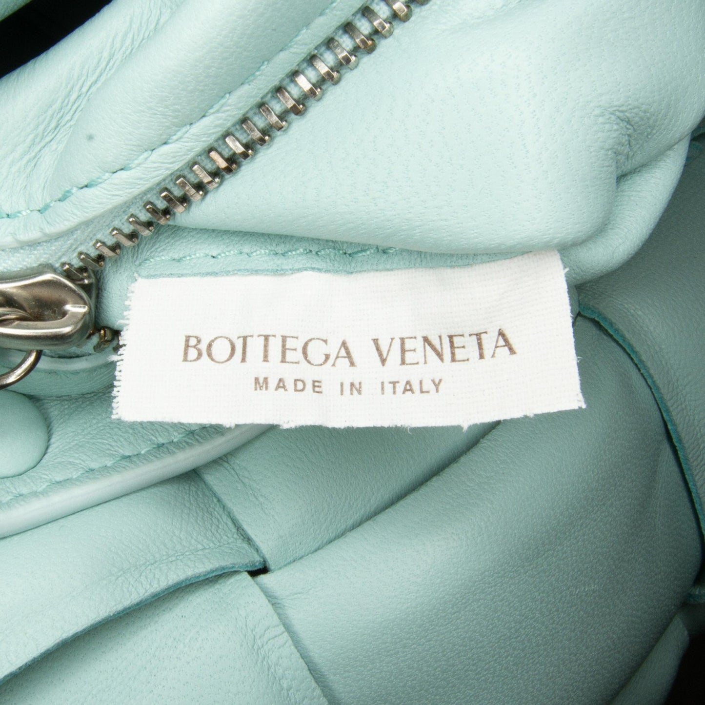 Bottega Veneta Intrecciato Padded Cassette (SHG-CL45Nu)