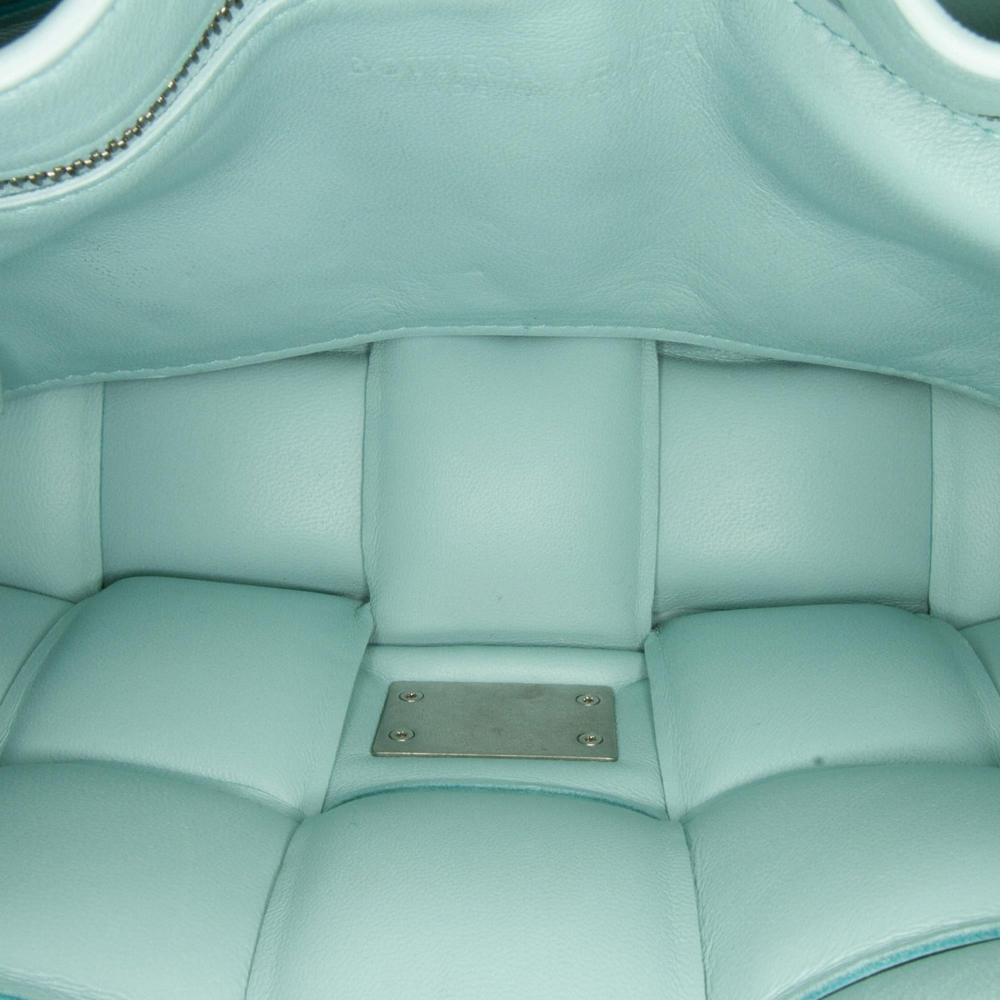 Bottega Veneta Intrecciato Padded Cassette (SHG-CL45Nu)