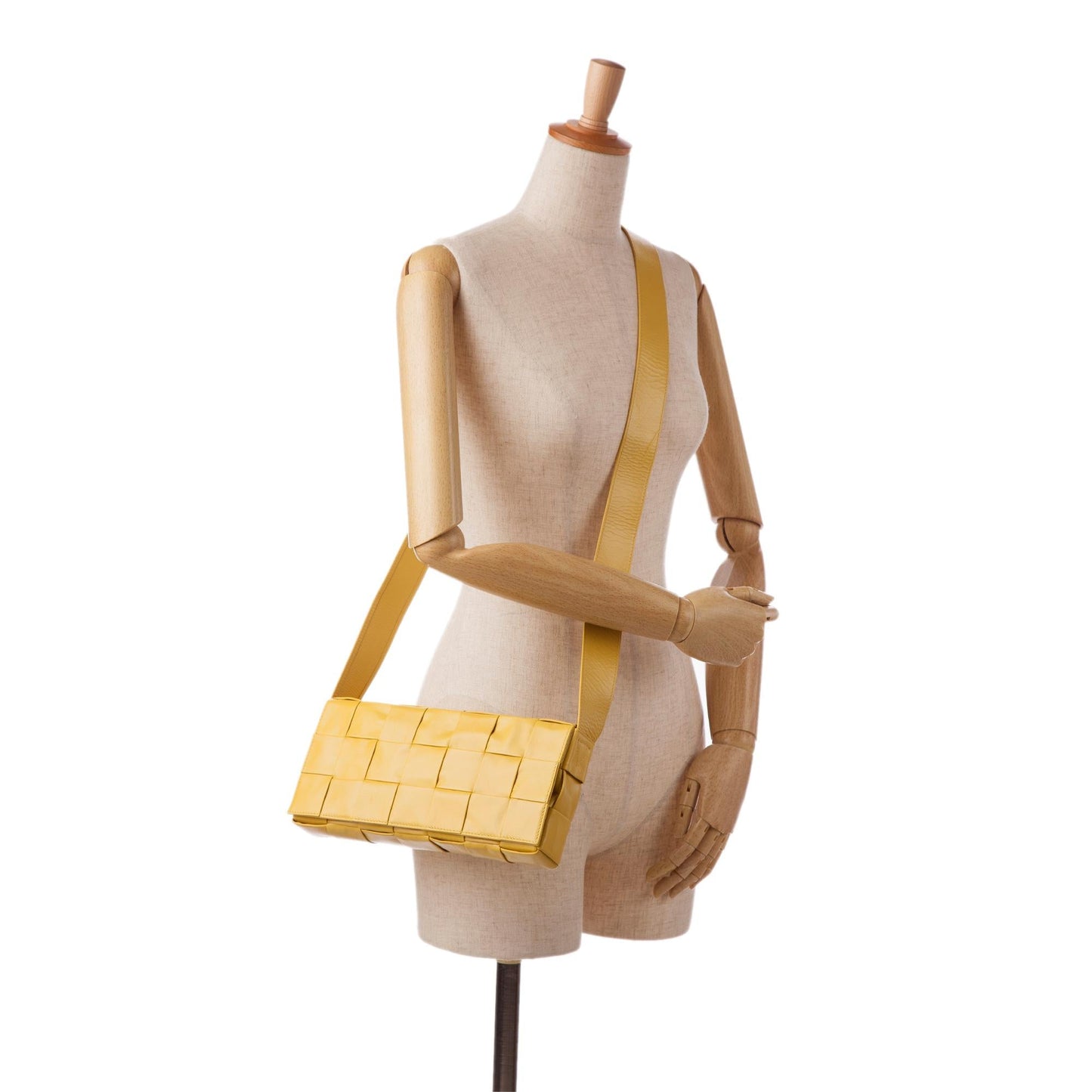 Bottega Veneta Intrecciato Stretch Cassette Crossbody Bag (SHG-vxmhAc)