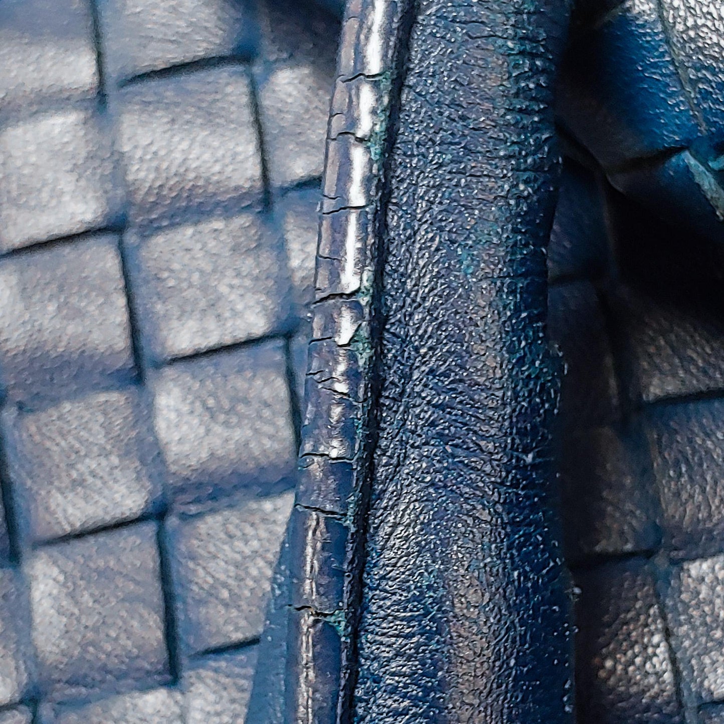 Bottega Veneta Intrecciato Tote Bag (SHG-3ZYX4x)