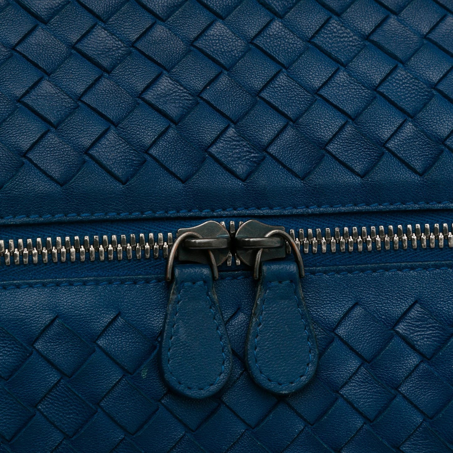Bottega Veneta Intrecciato Tote Bag (SHG-3ZYX4x)