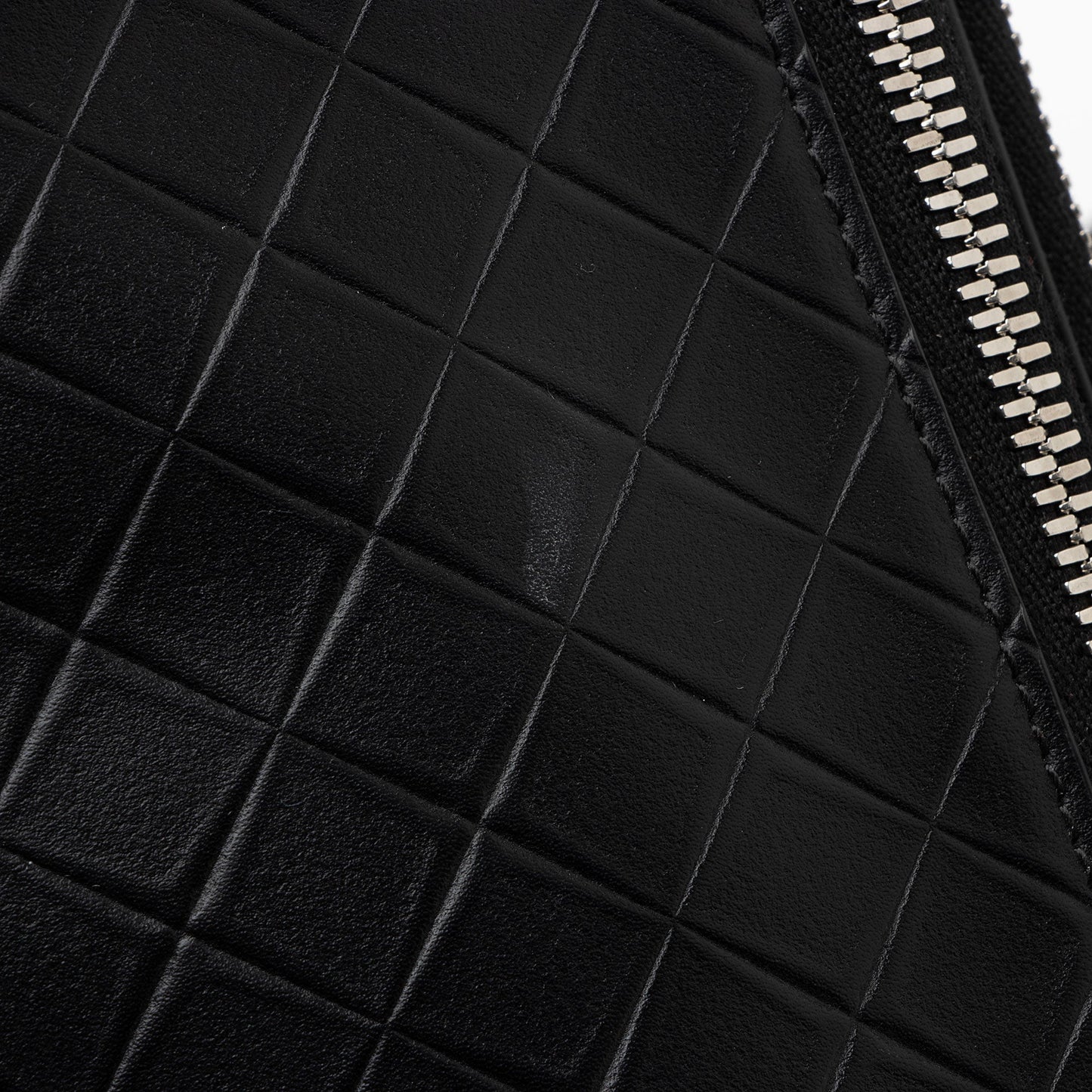 Bottega Veneta Intrecciomirage Nappa Triple Zip Maxi Messenger (SHF-Jn9MKL)