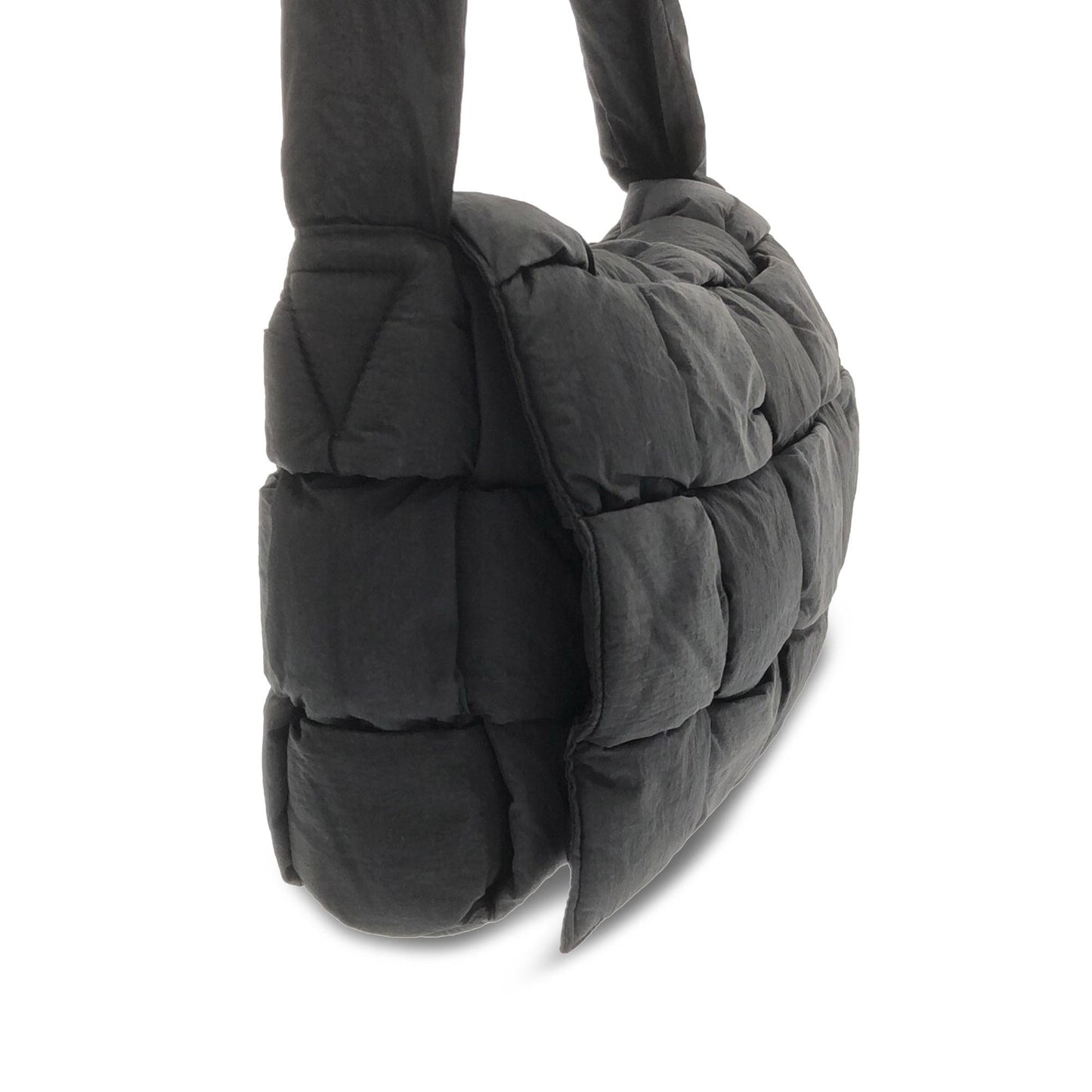 Bottega Veneta Maxi Intrecciato Padded Tech Cassette (SHG-s65SGg)