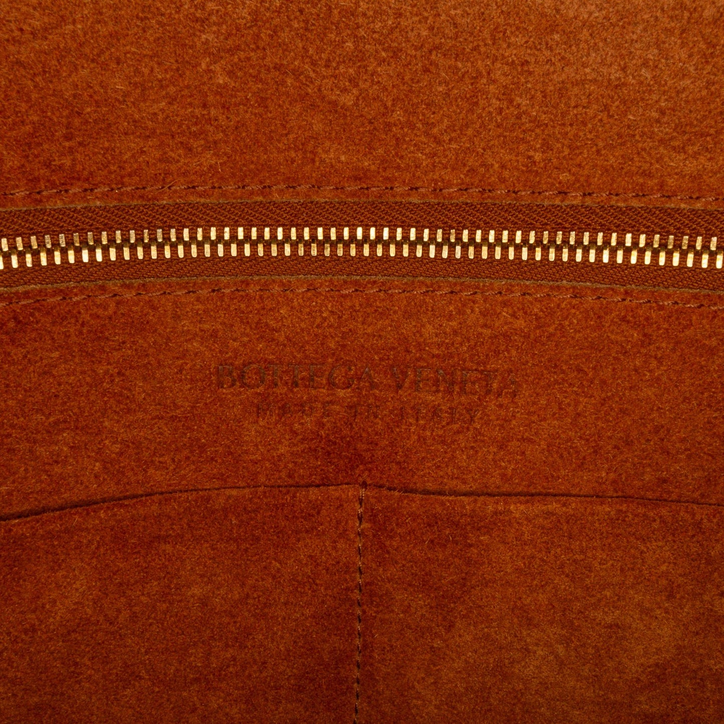 Bottega Veneta Medium Arco (SHG-cFRqNH)