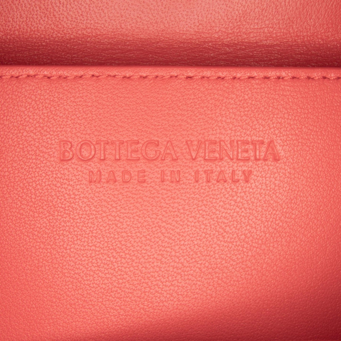 Bottega Veneta Mini BV Classic Crossbody (SHG-af0j4l)