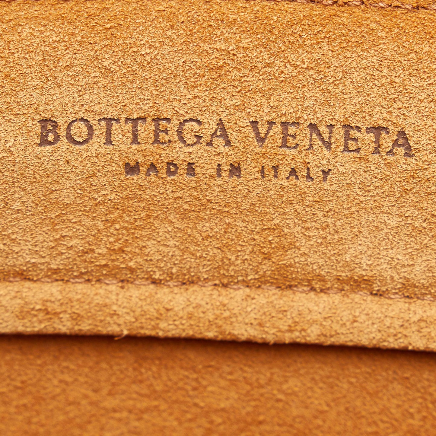 Bottega Veneta Small Maxi Intrecciato Slip Handbag (SHG-kx1s3U)