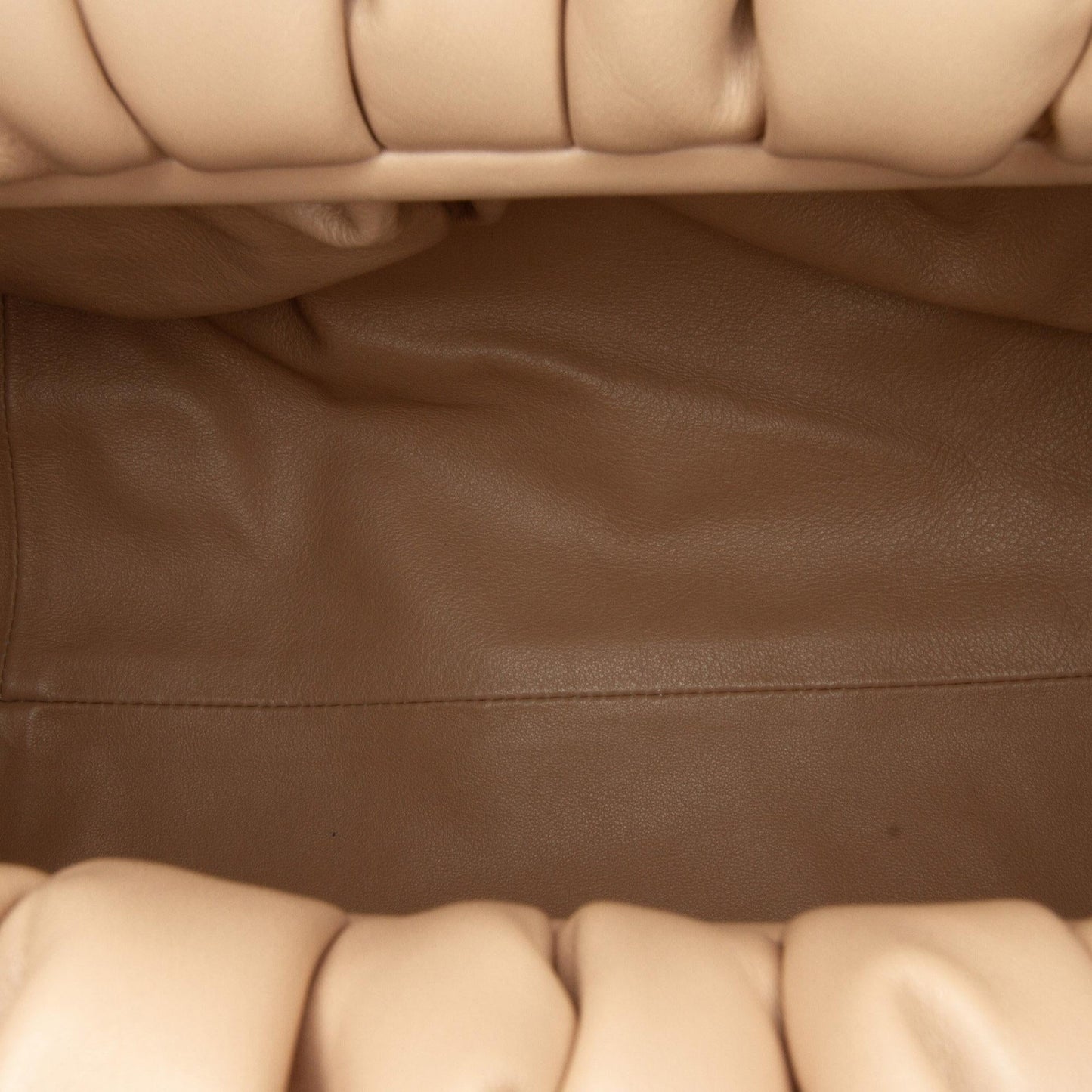 Bottega Veneta Small The Shoulder Pouch (SHG-ODXaJb)
