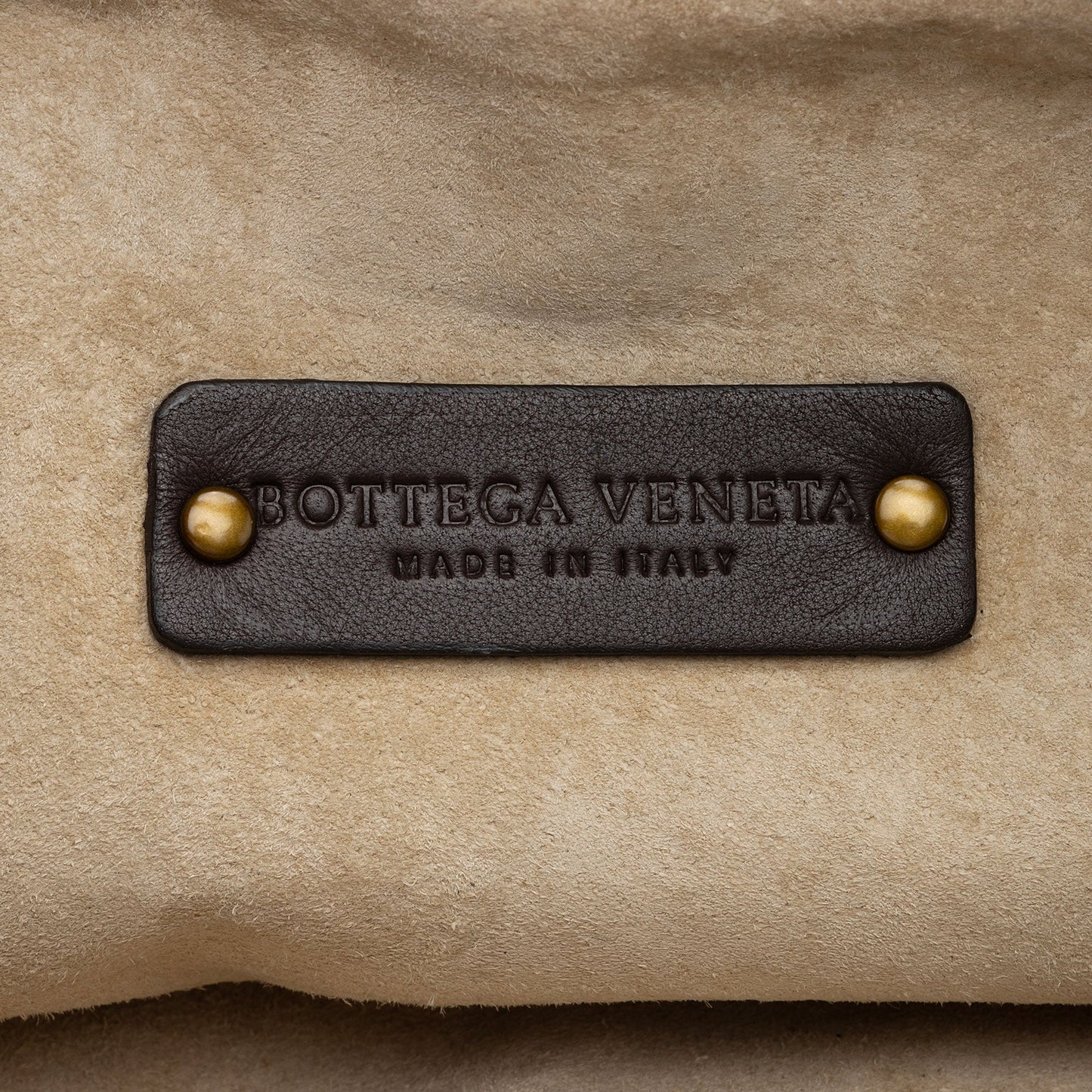Bottega Venetta Inrecciato Nappa Shoulder Bag (SHF-J45QSZ)
