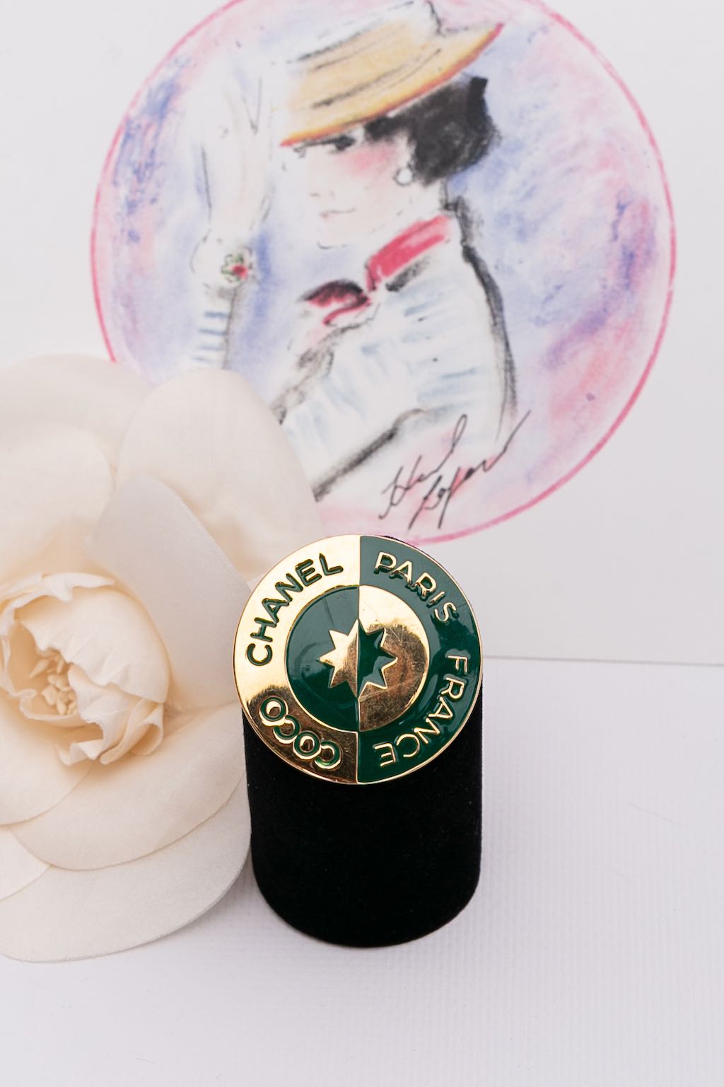 Broche Ã©maillÃ©e Chanel