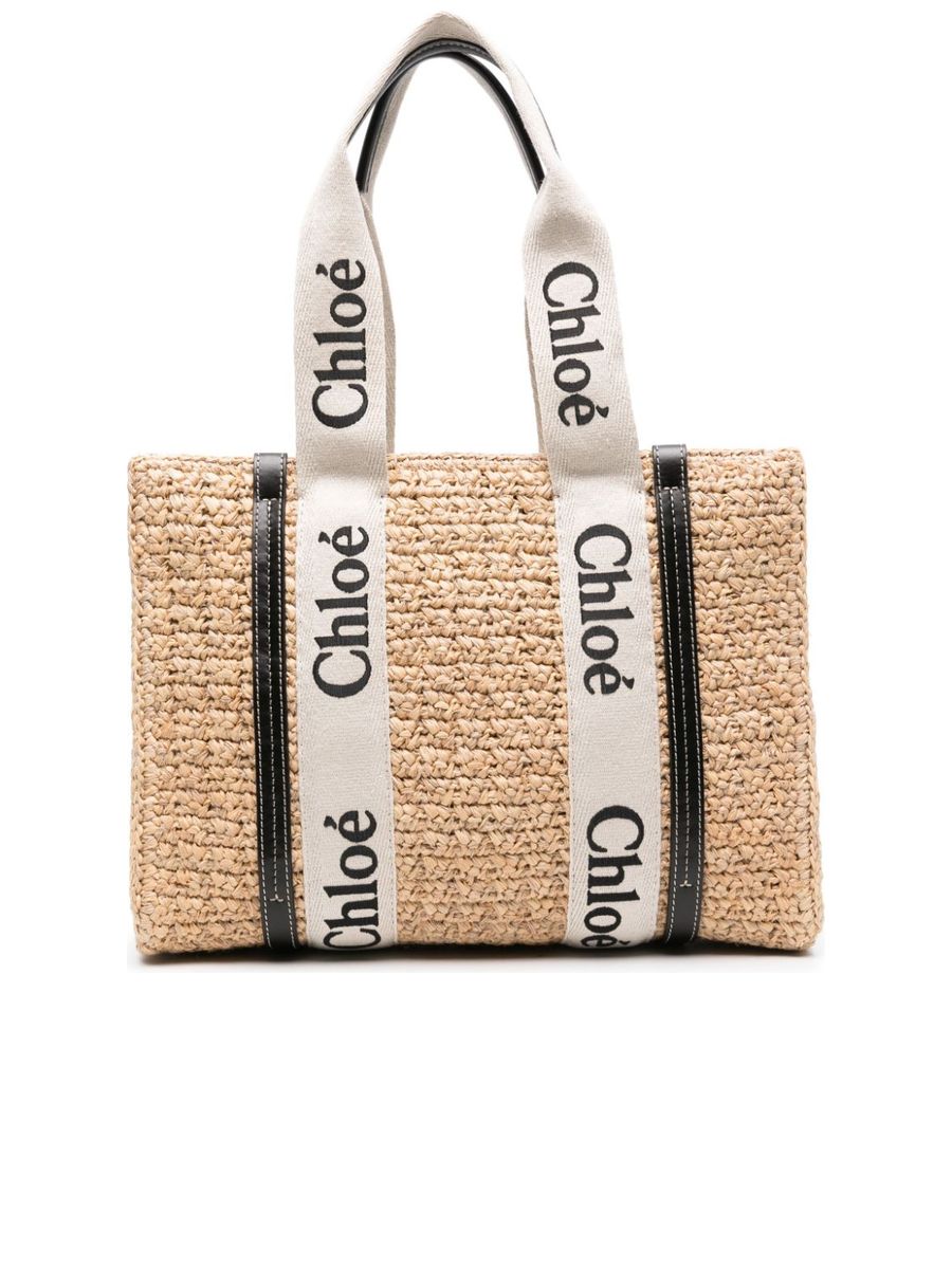 Medium Woody Tote Bag in Raffia