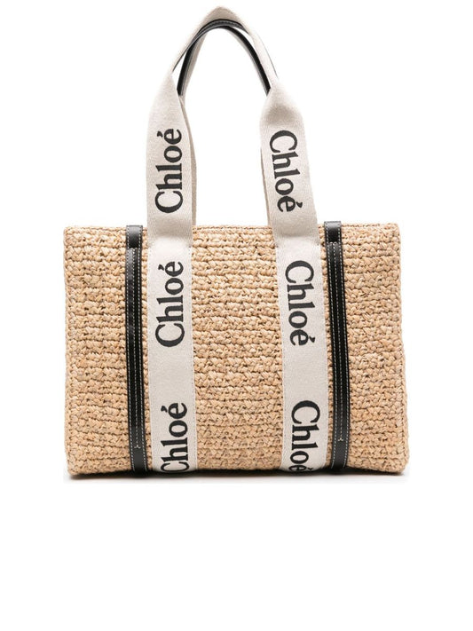 Medium Woody Tote Bag in Raffia