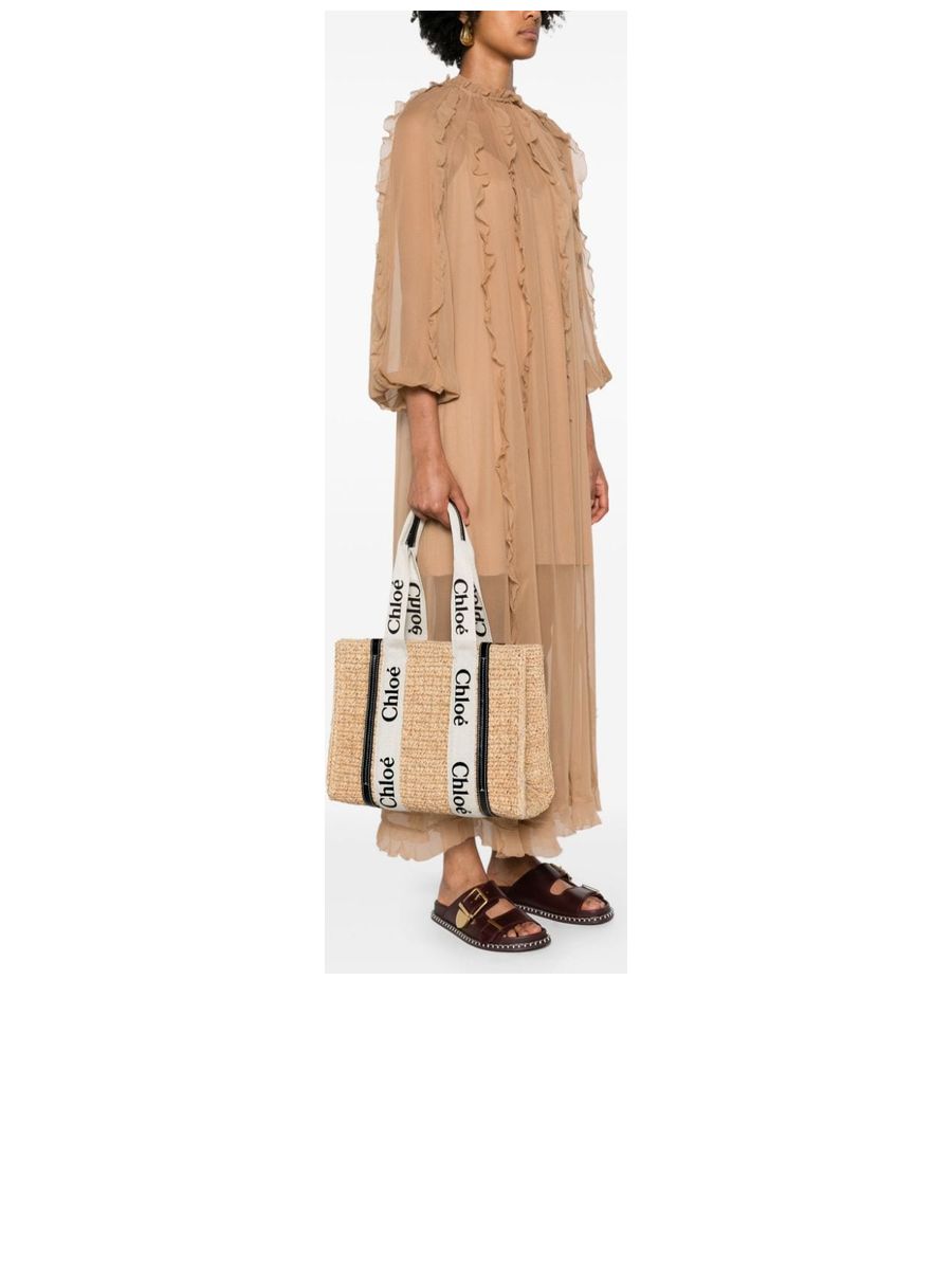 Medium Woody Tote Bag in Raffia