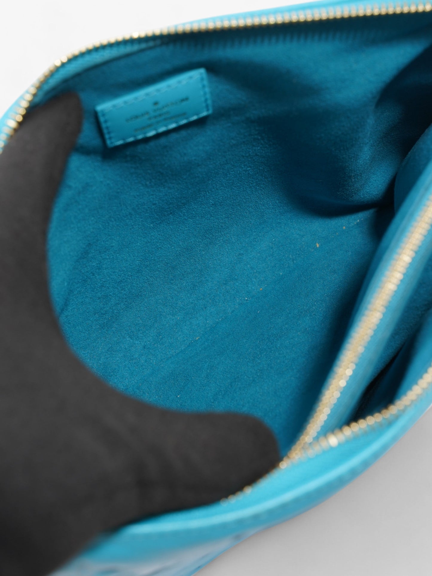 Louis Vuitton Coussin Turquoise  Lambskin Leather PM