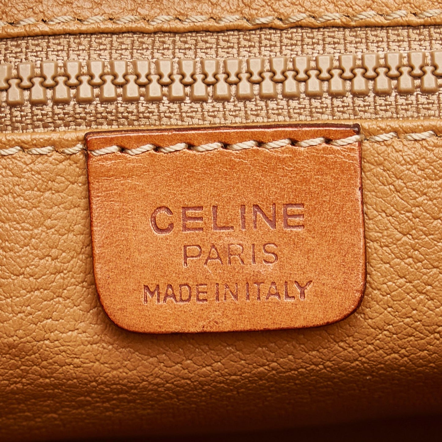 Celine Macadam Clutch (SHG-yvUutz)