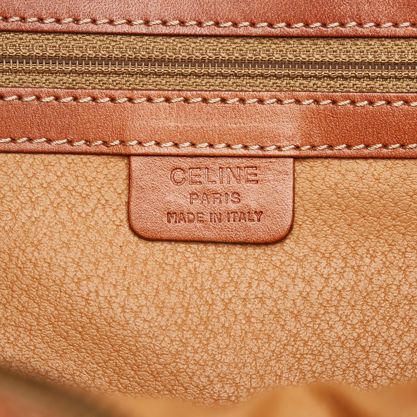 Celine Macadam Dome Handle Bag (SHG-36190)