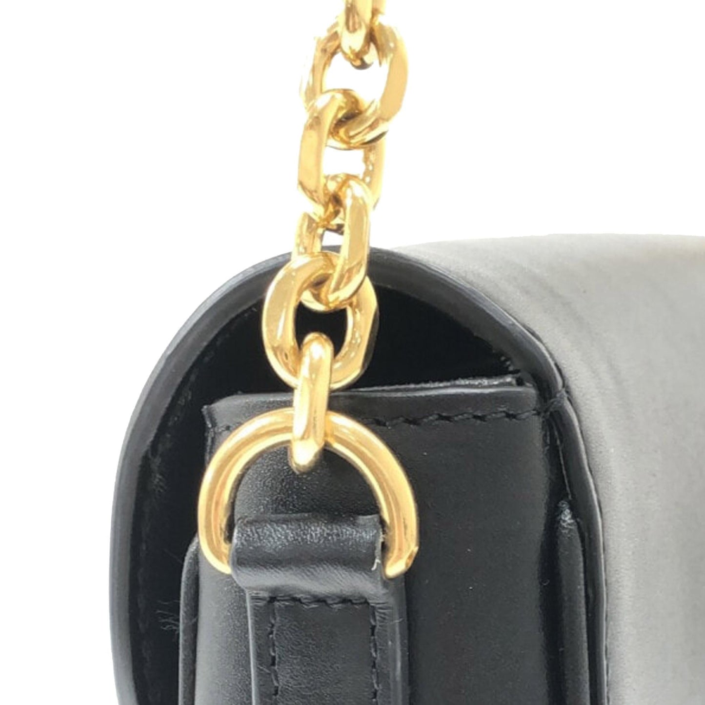 Celine Medium Chaine Maillon Triomphe Bag (SHG-xdLB0A)