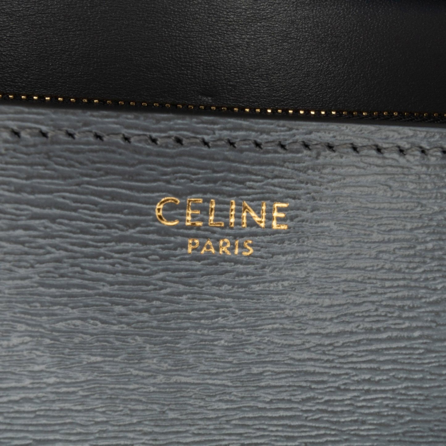 Celine Medium Classic Box (SHG-XxbhaI)