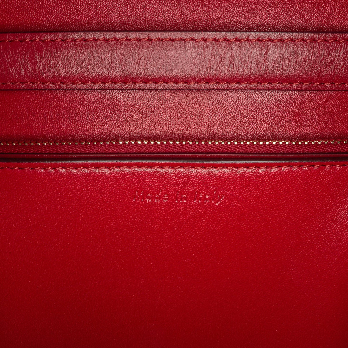 Celine Medium Classic Box (SHG-sizhA7)
