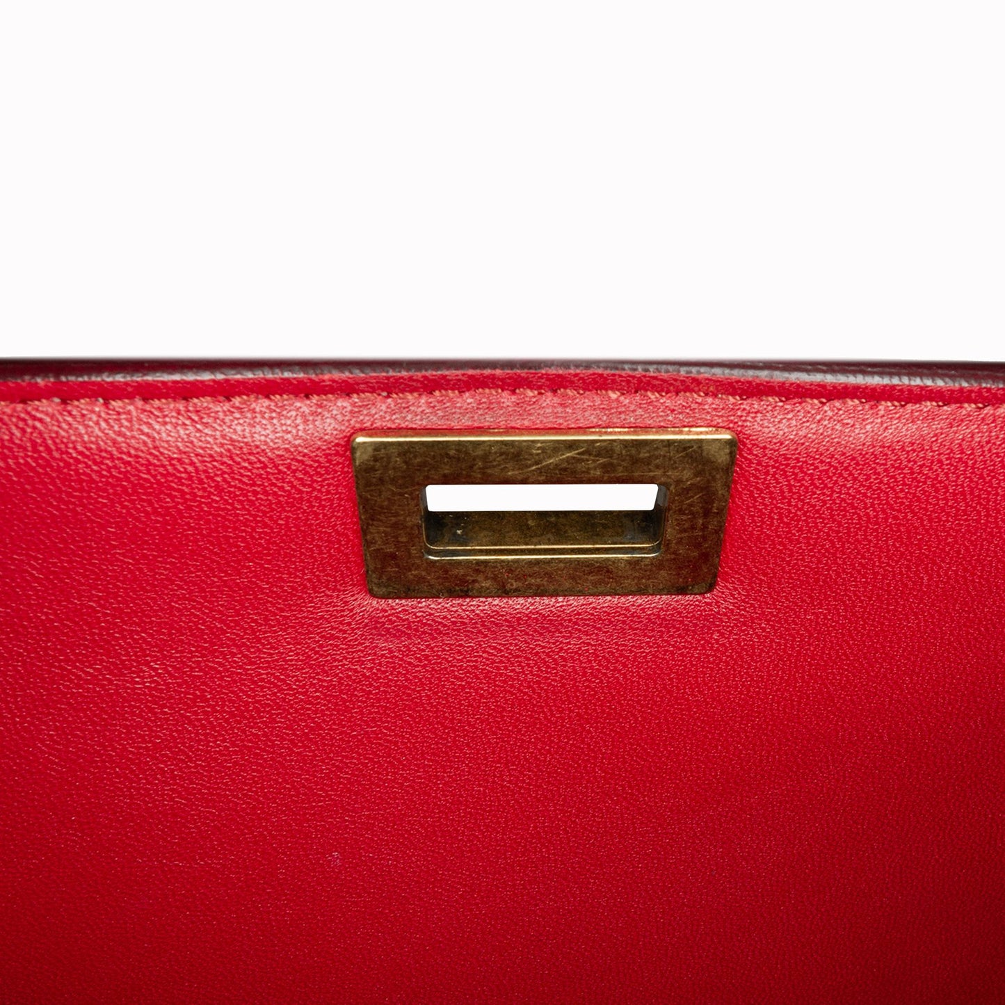 Celine Medium Classic Box (SHG-sizhA7)