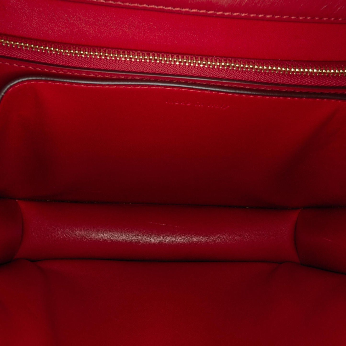 Celine Medium Classic Box (SHG-sizhA7)