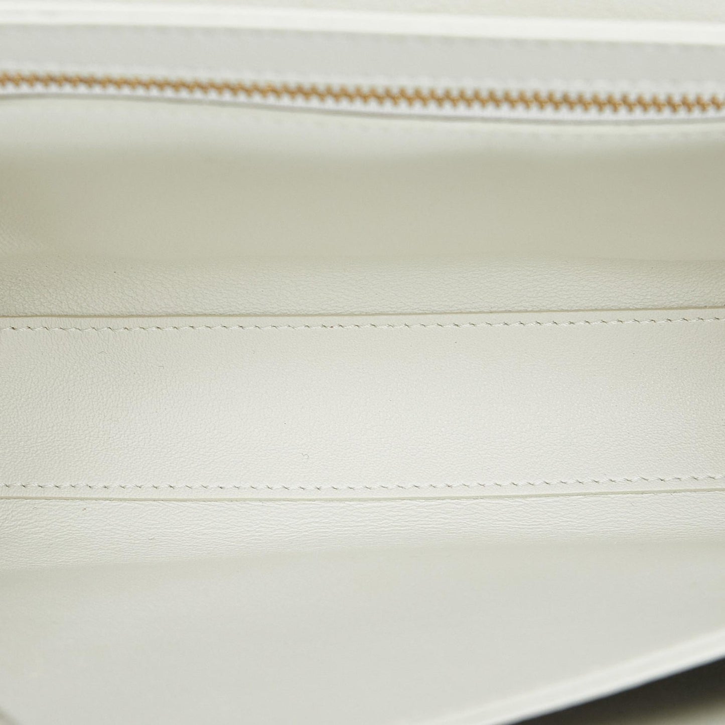 Celine Medium Quilted C Bag (SHG-EDwRw5)
