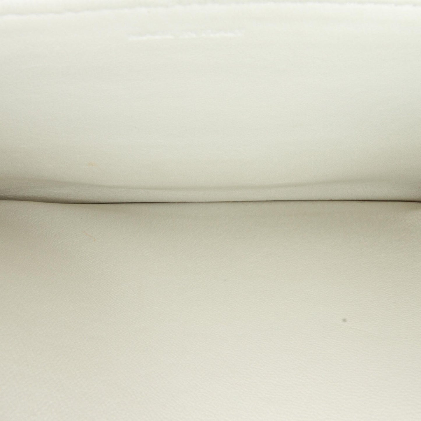 Celine Medium Triomphe Crossbody Bag (SHG-sCwzzx)