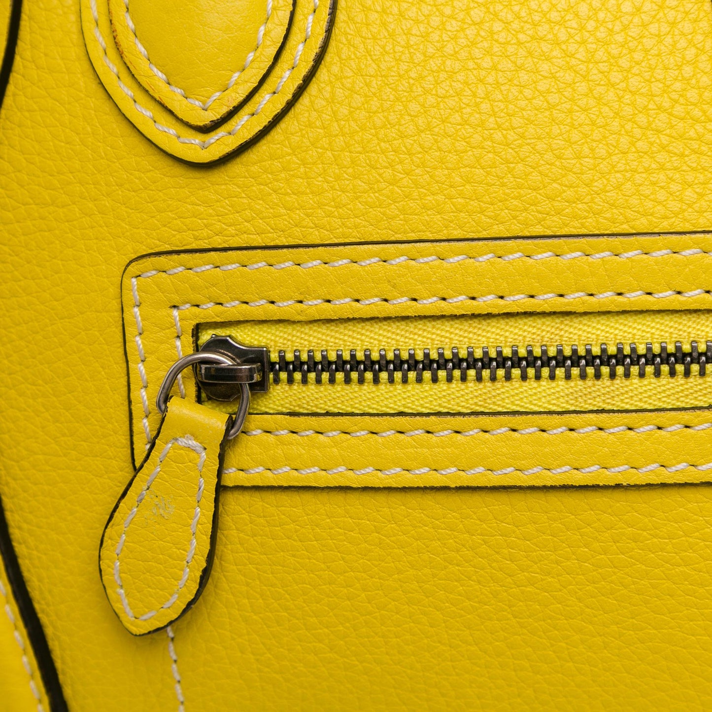 Celine Nano Luggage Tote (SHG-kqMH12)