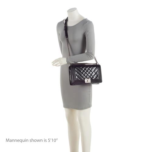 Chanel Chevron Patent Leather New Medium Boy Bag (SHF-NB6JRi)