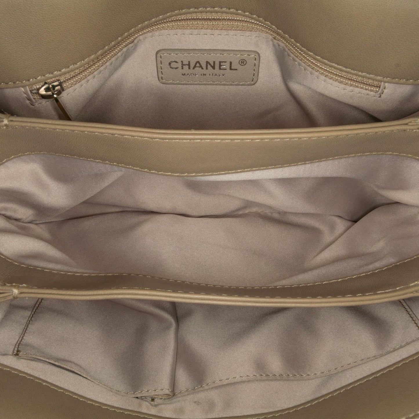 Chanel Medium Patent 3 Accordion Flap (SHG-PxIozj)