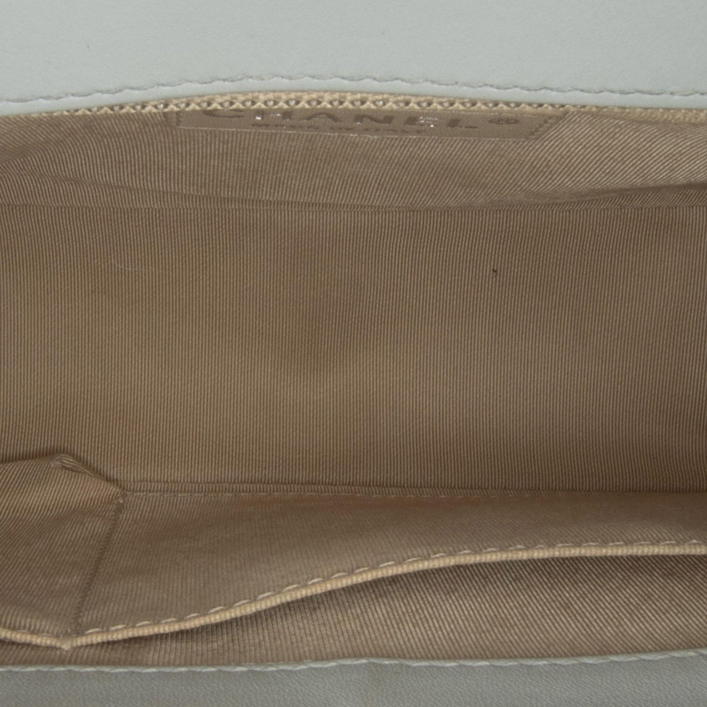 Chanel Medium Patent Boy Flap (SHG-C0XBaJ)